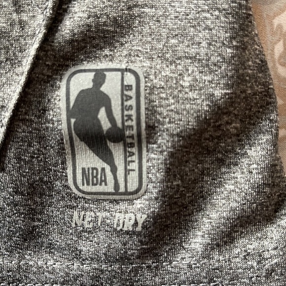 NBA lightweight gray NET DRY hoodie size 8 - Picture 7 of 7